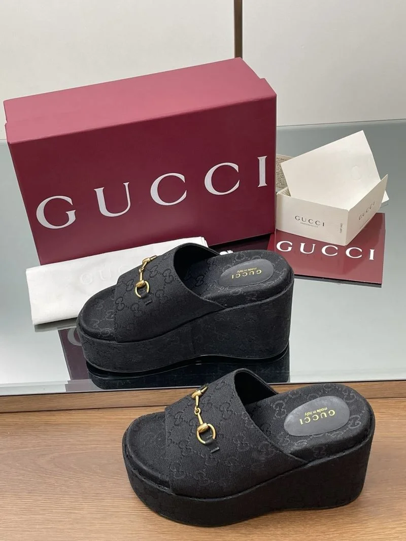 Bold Gucci Slippers 24729