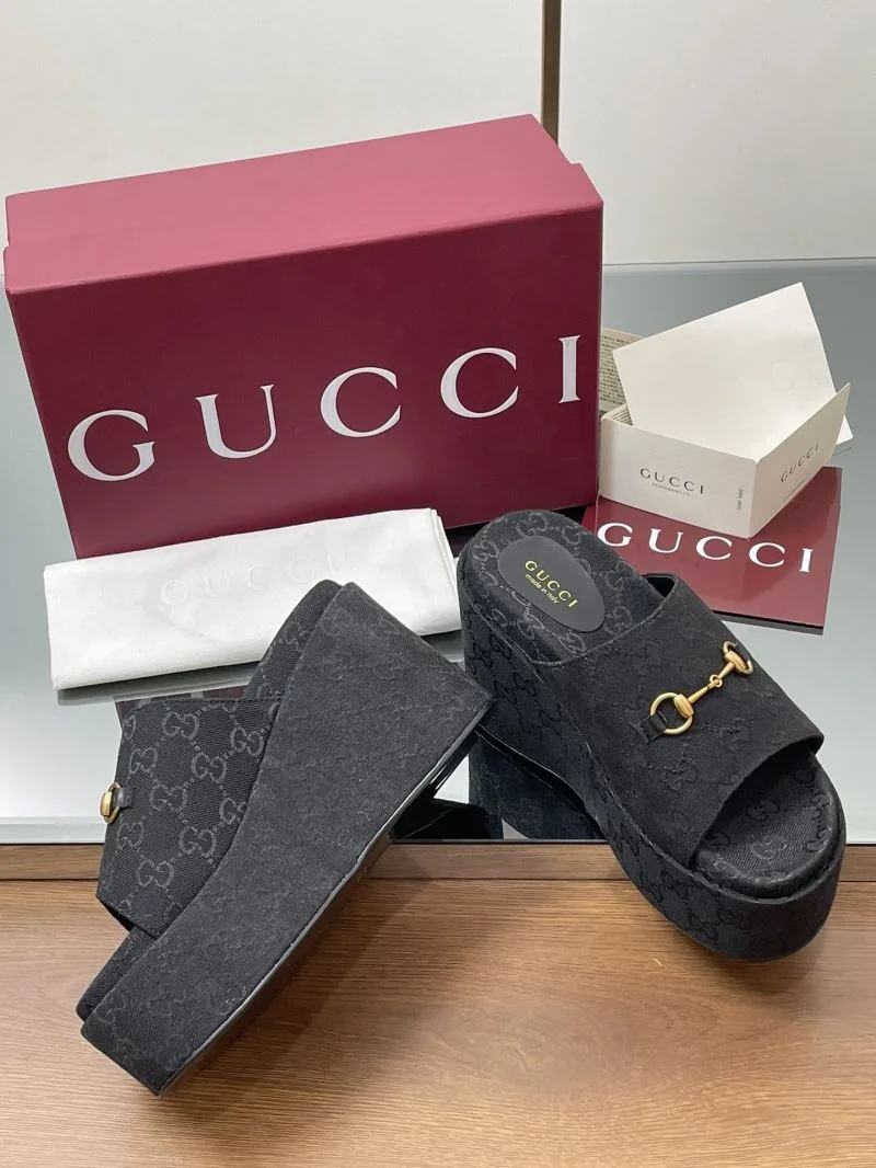 Bold Gucci Slippers 24729