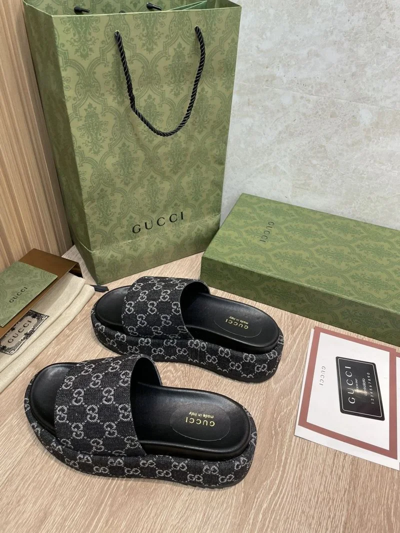 Gucci Slippers Versatile 24704