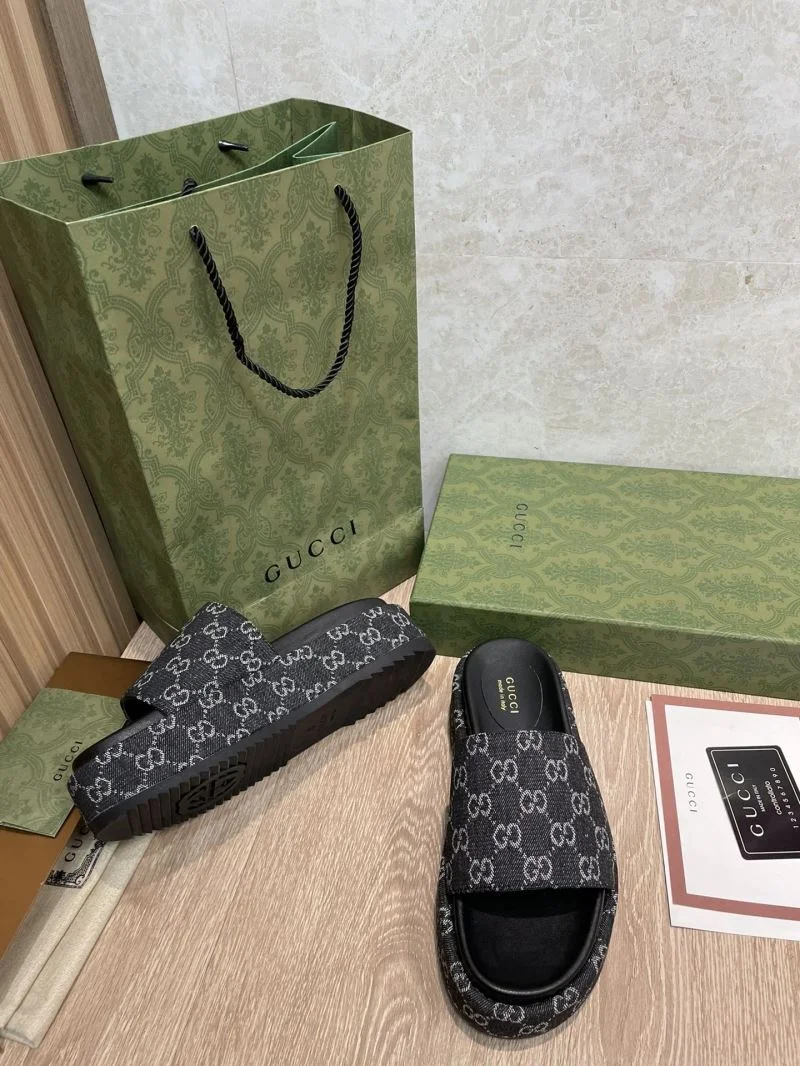 Gucci Slippers Versatile 24704