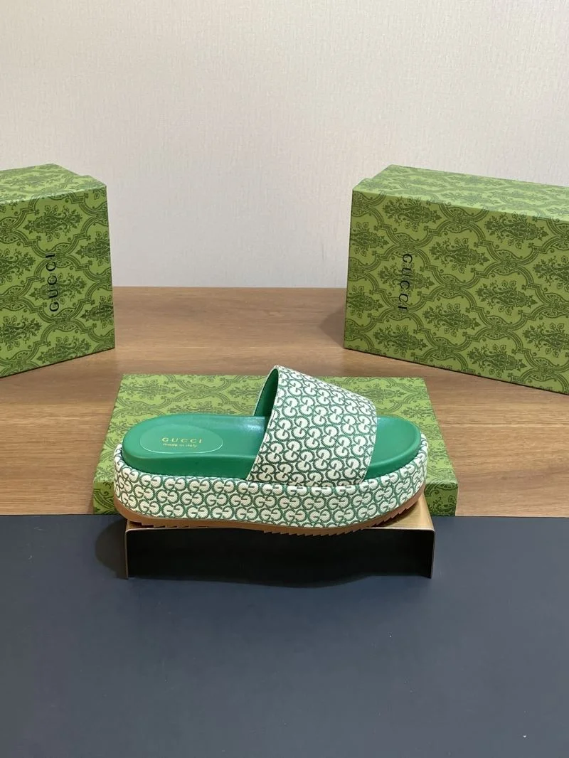 Gucci Slippers Comfortable 24710