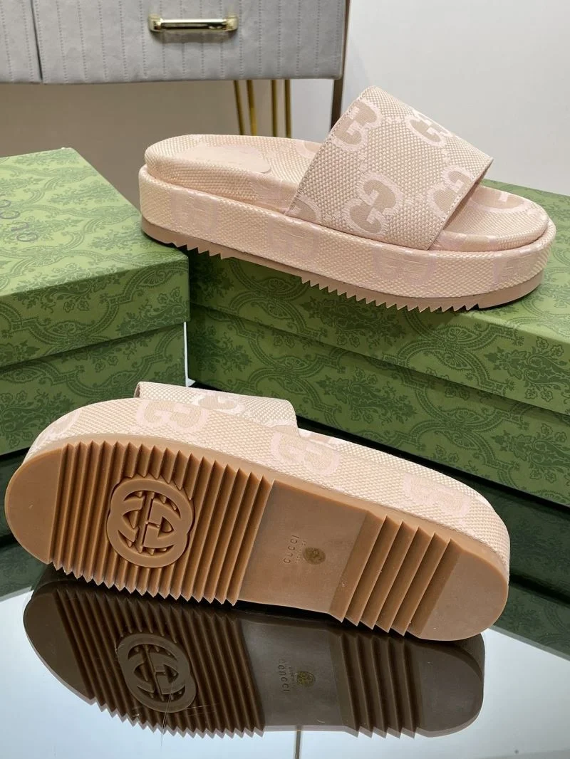 ModernLook Gucci Slippers 24701