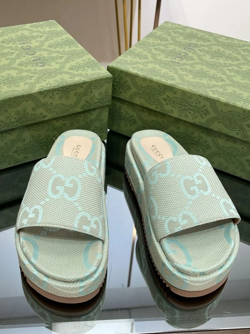 Gucci Slippers Vibrant 24697