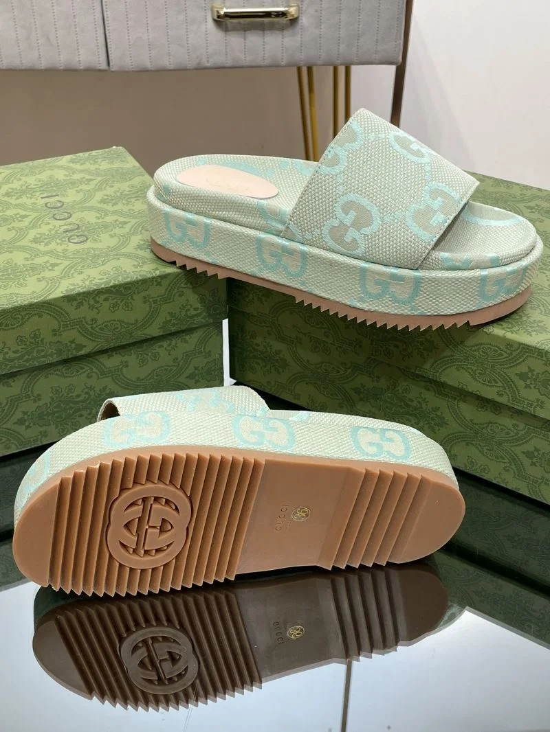 Gucci Slippers Vibrant 24697