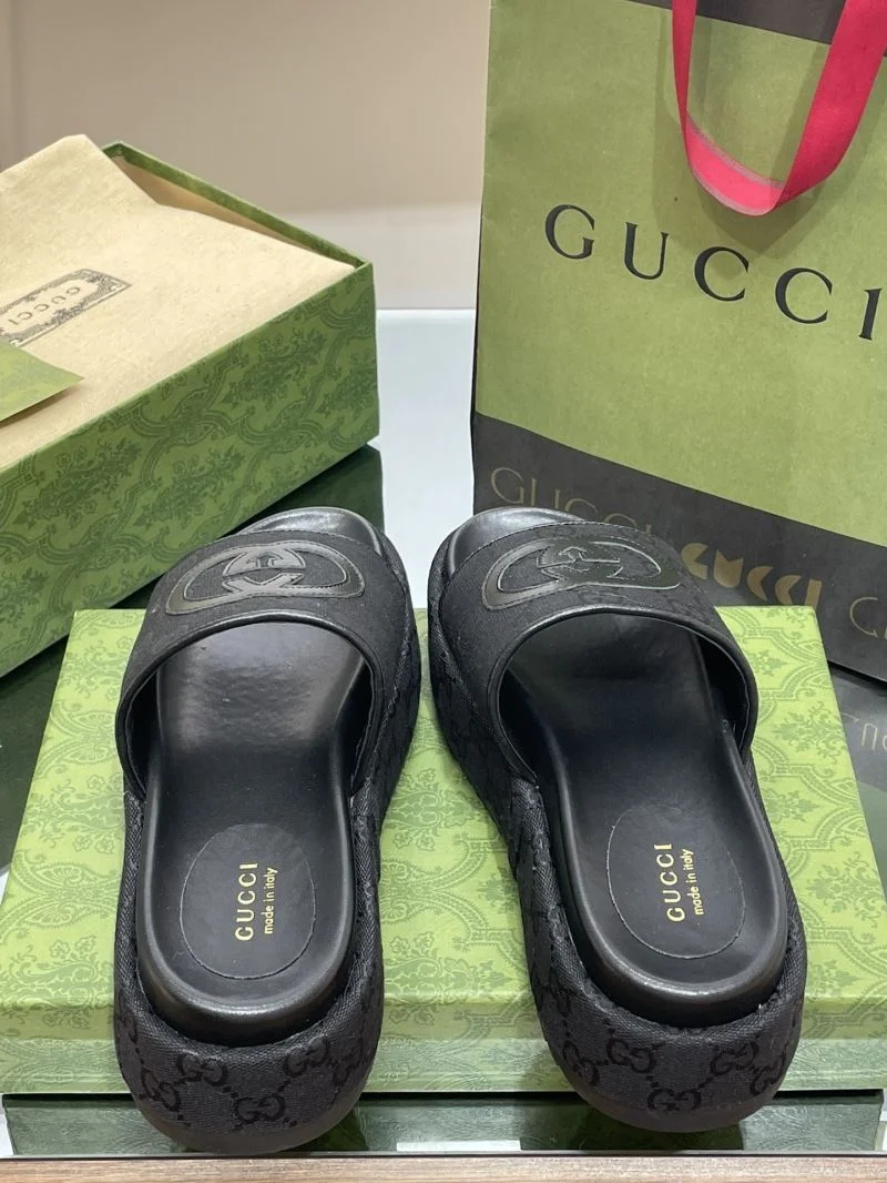 Sustainable Gucci Slippers 24684