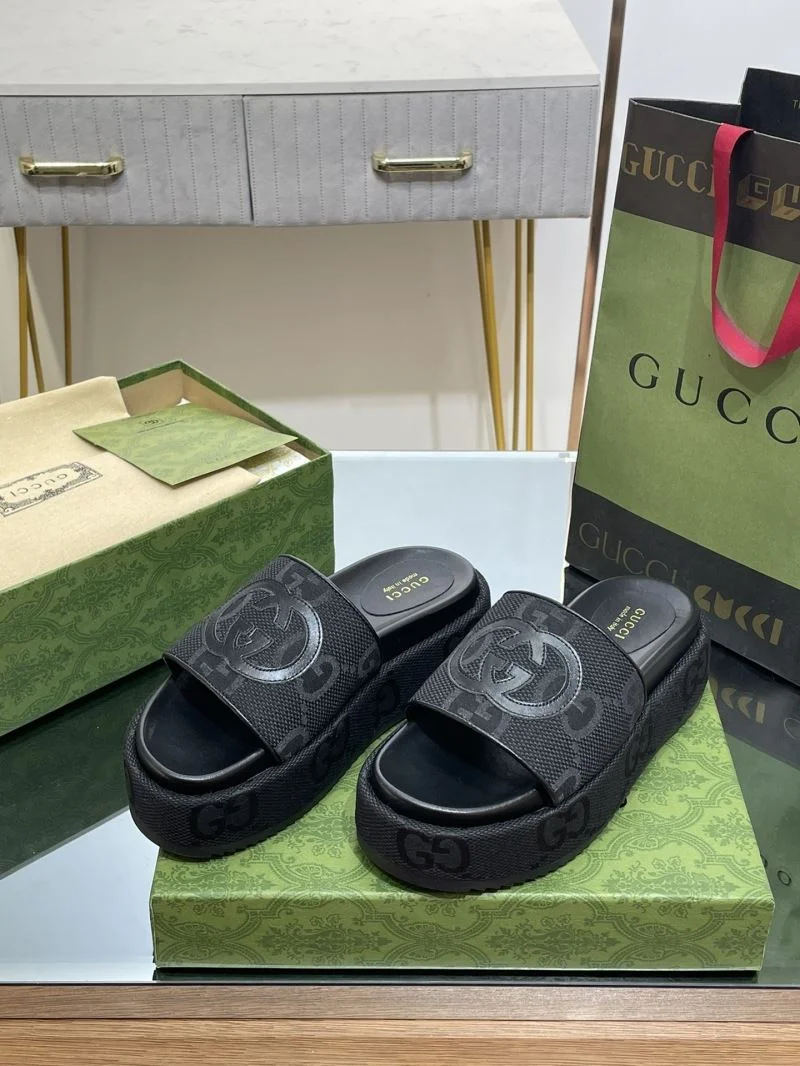 Gucci Slippers Attractive 24681