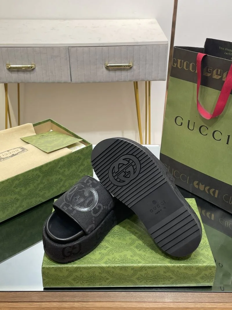 Gucci Slippers Attractive 24681