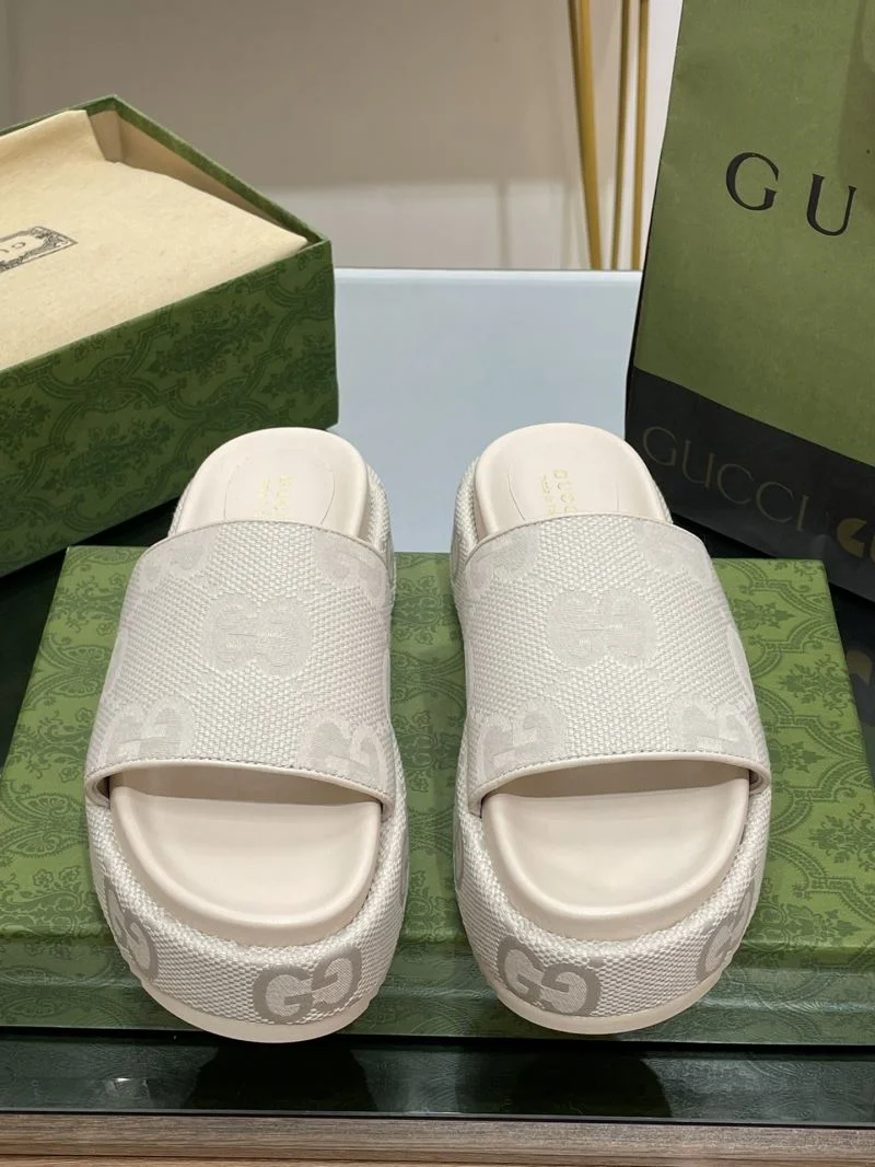 Comfortable Gucci Slippers 24678