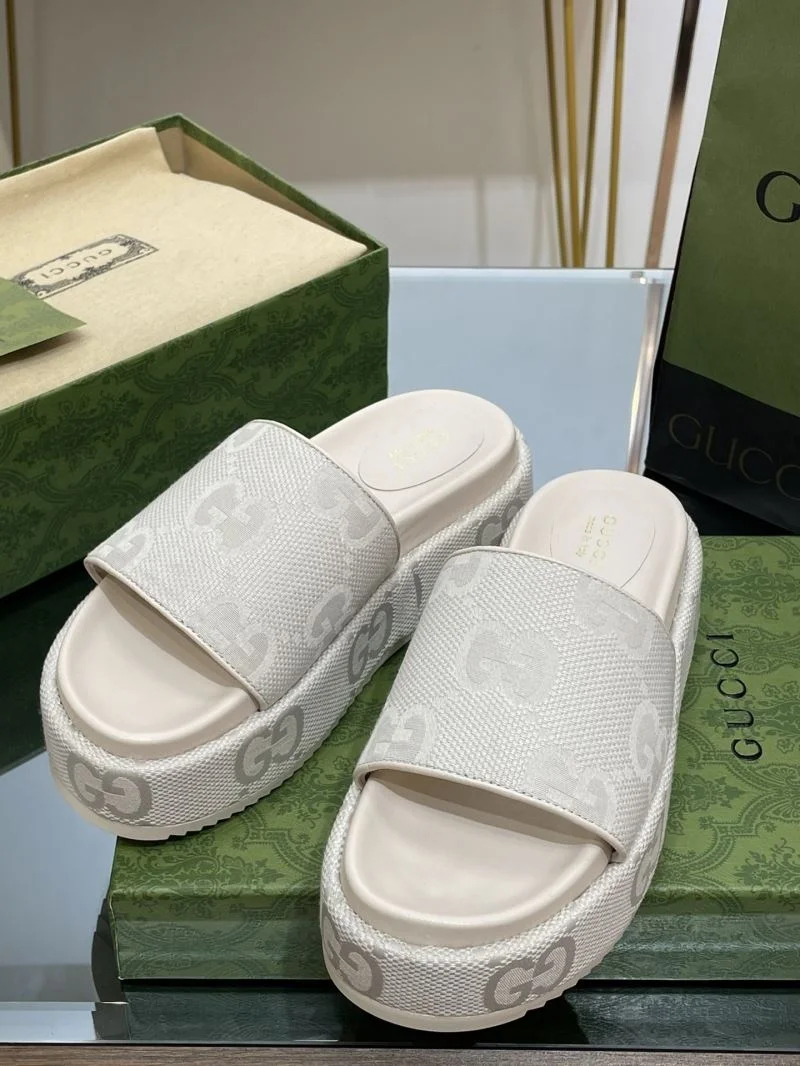 Comfortable Gucci Slippers 24678