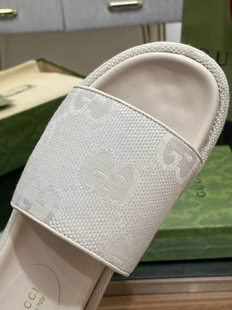 Comfortable Gucci Slippers 24678