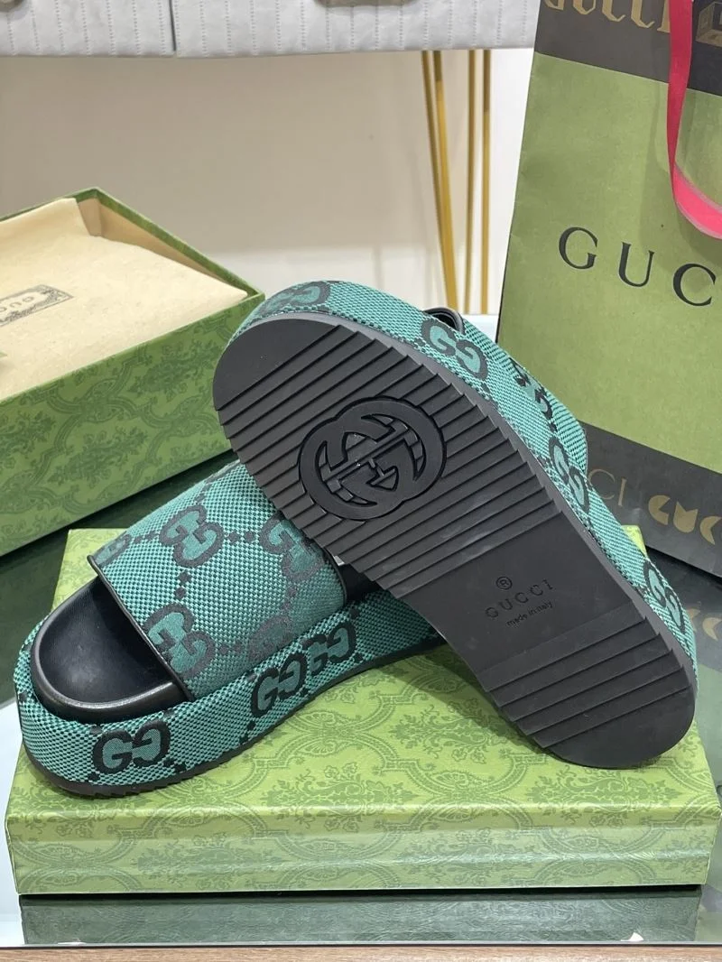 Stylish Gucci Slippers 24675
