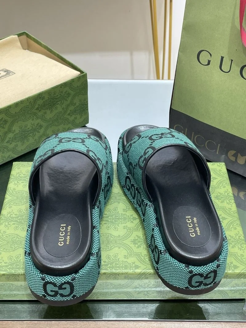 Stylish Gucci Slippers 24675
