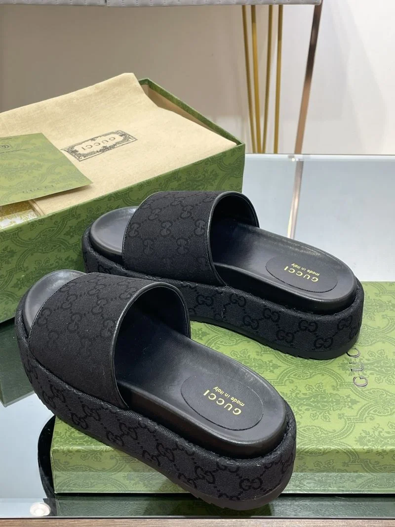 Gucci Slippers Breathable 24682