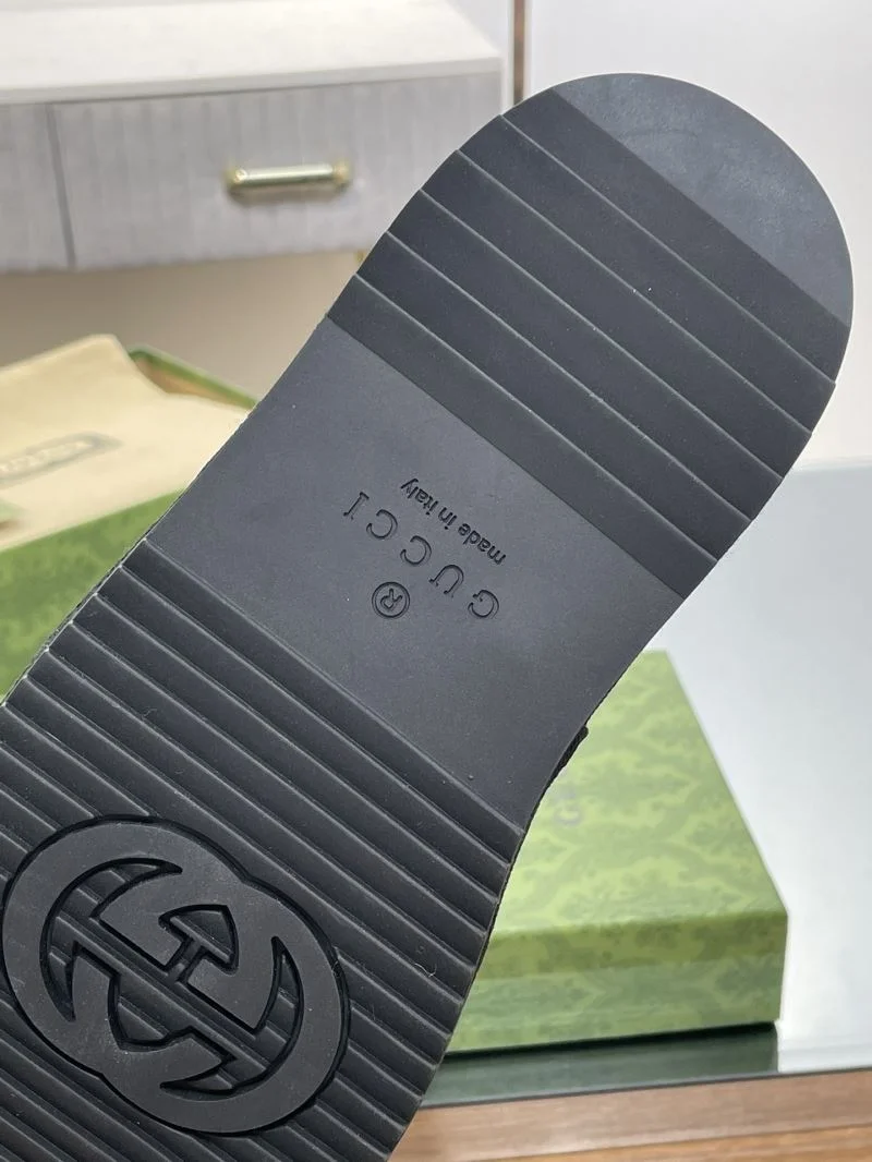 Gucci Slippers Breathable 24682