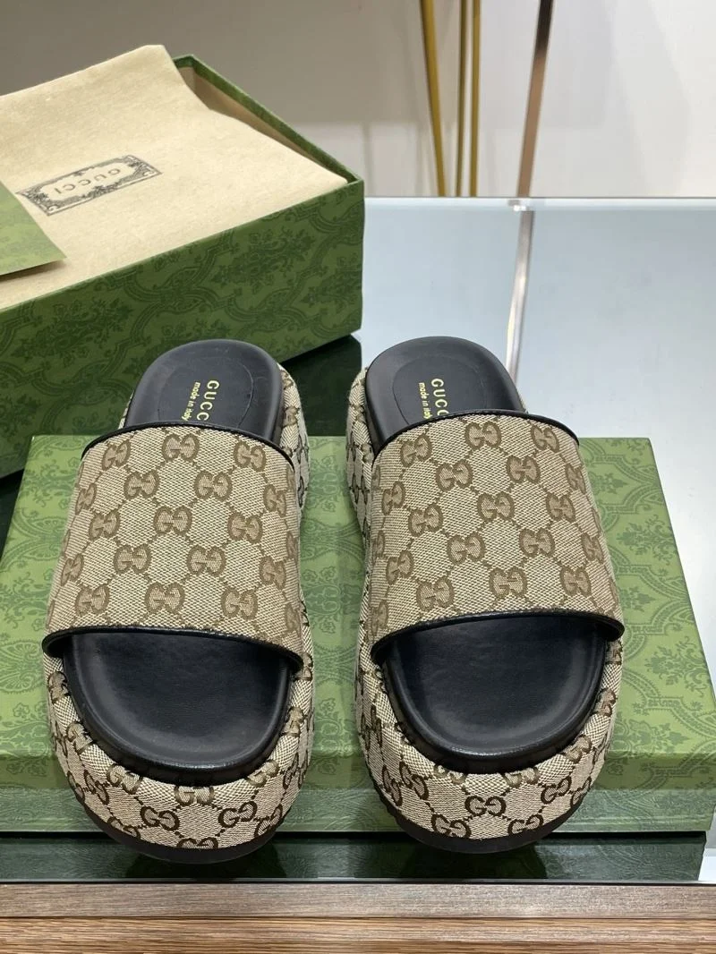 Gucci Slippers Unique 24685