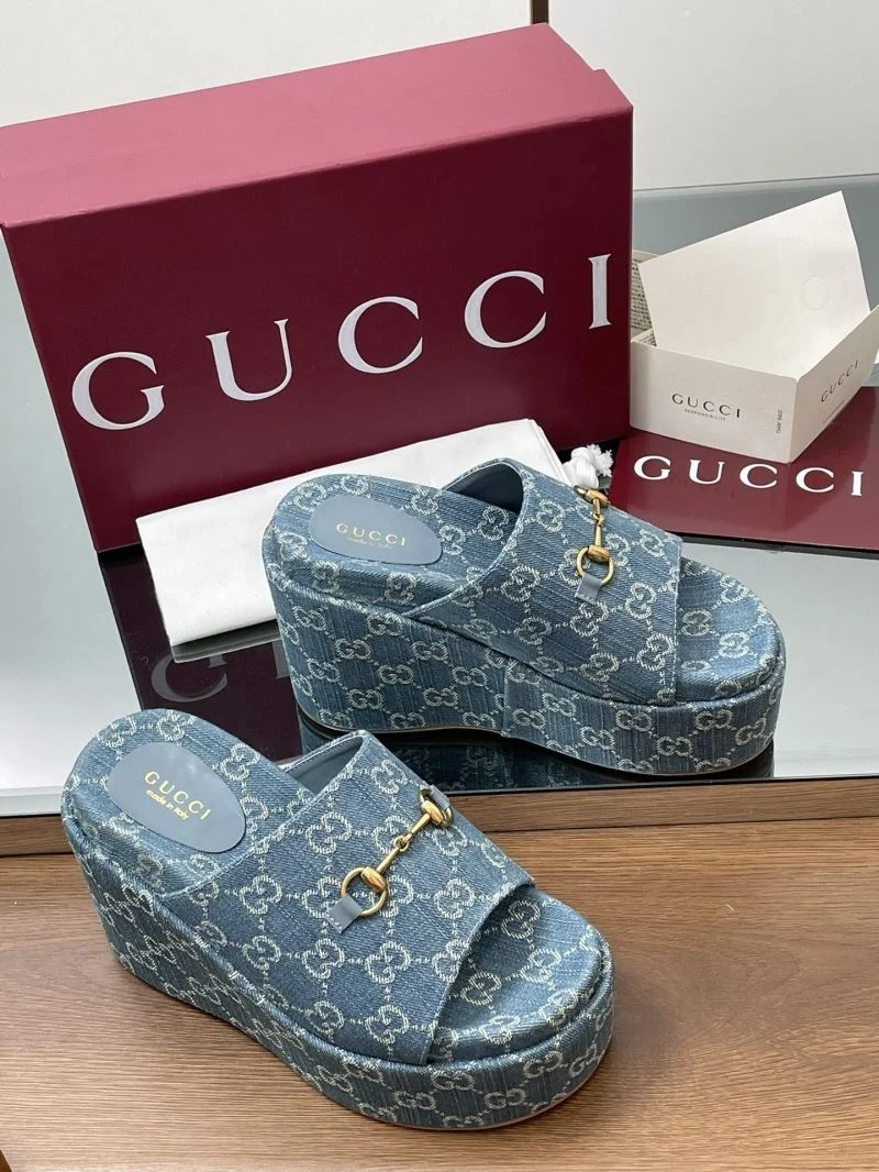 Gucci Slippers Colorful 24660