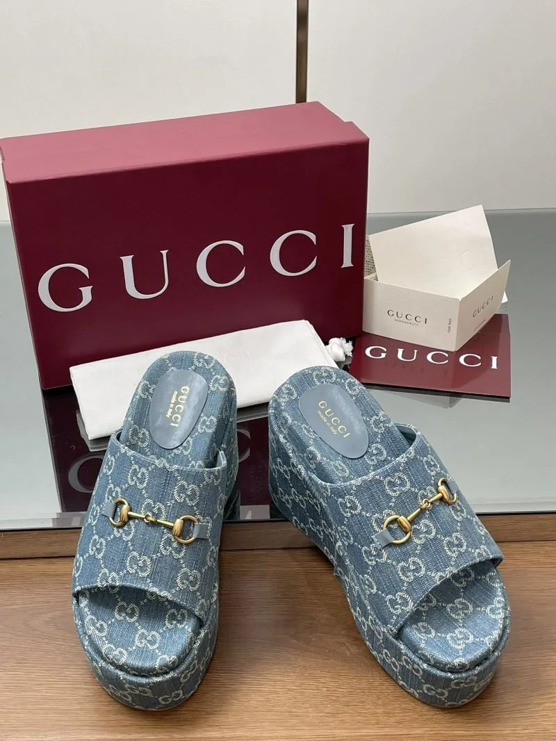 Gucci Slippers Colorful 24660