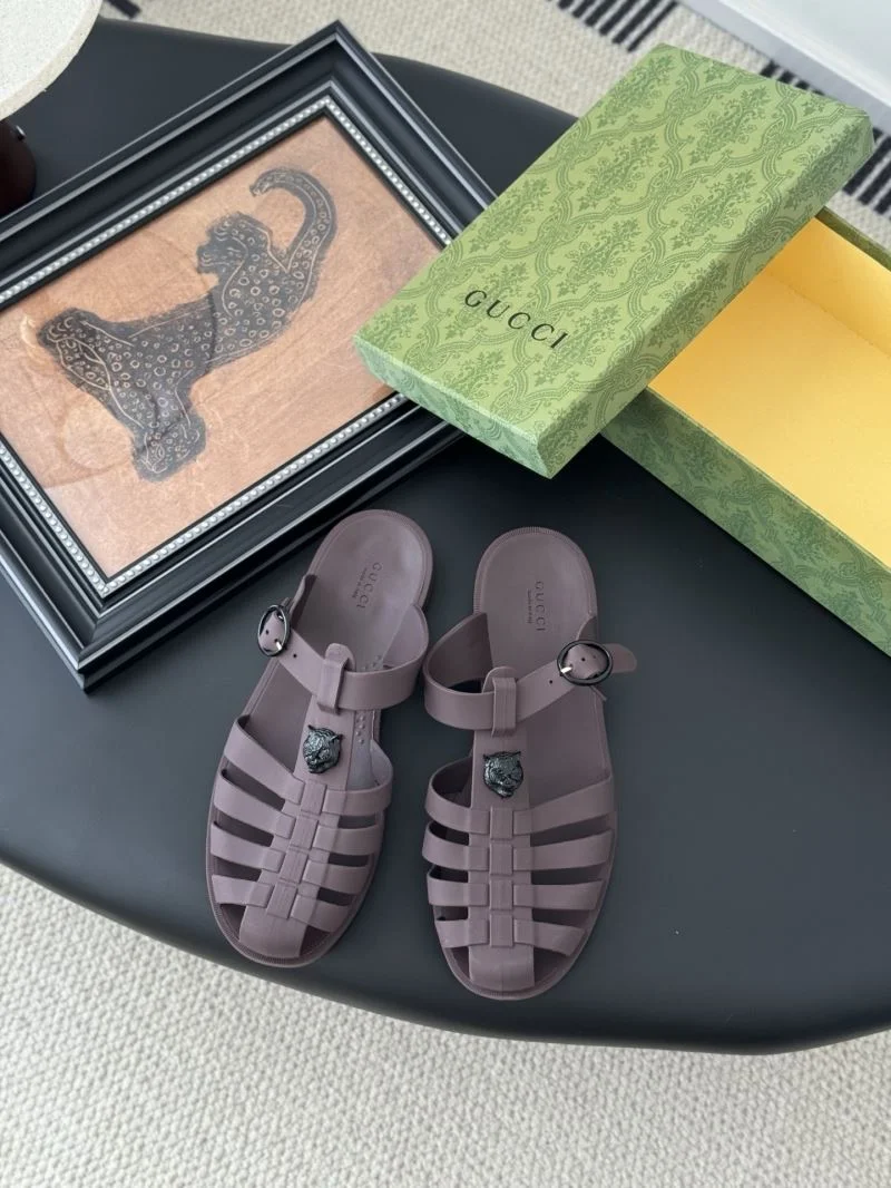 Neat Gucci Slippers 24667
