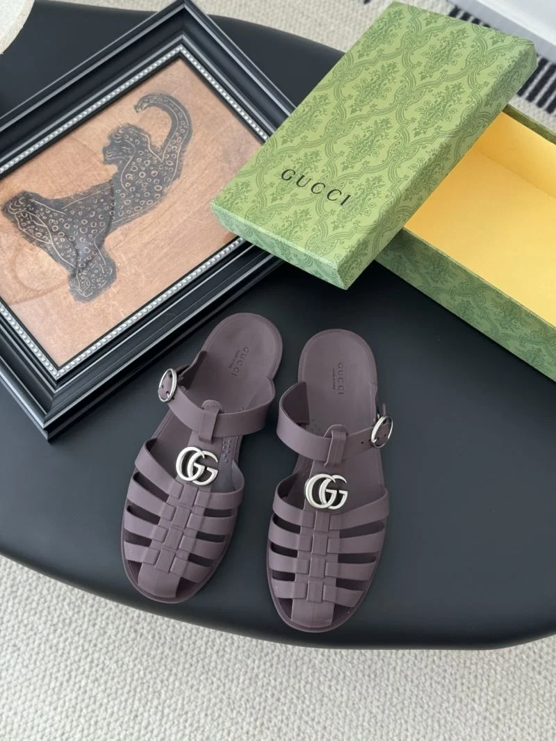 Gucci Slippers ZipUp 24654