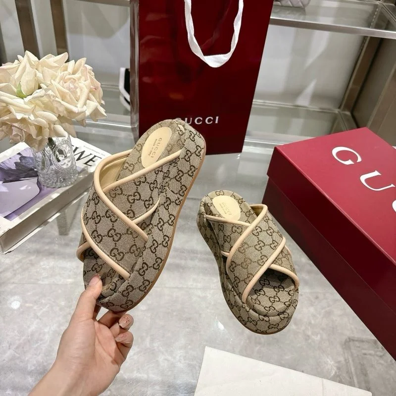 Gucci Slippers Versatile 24668