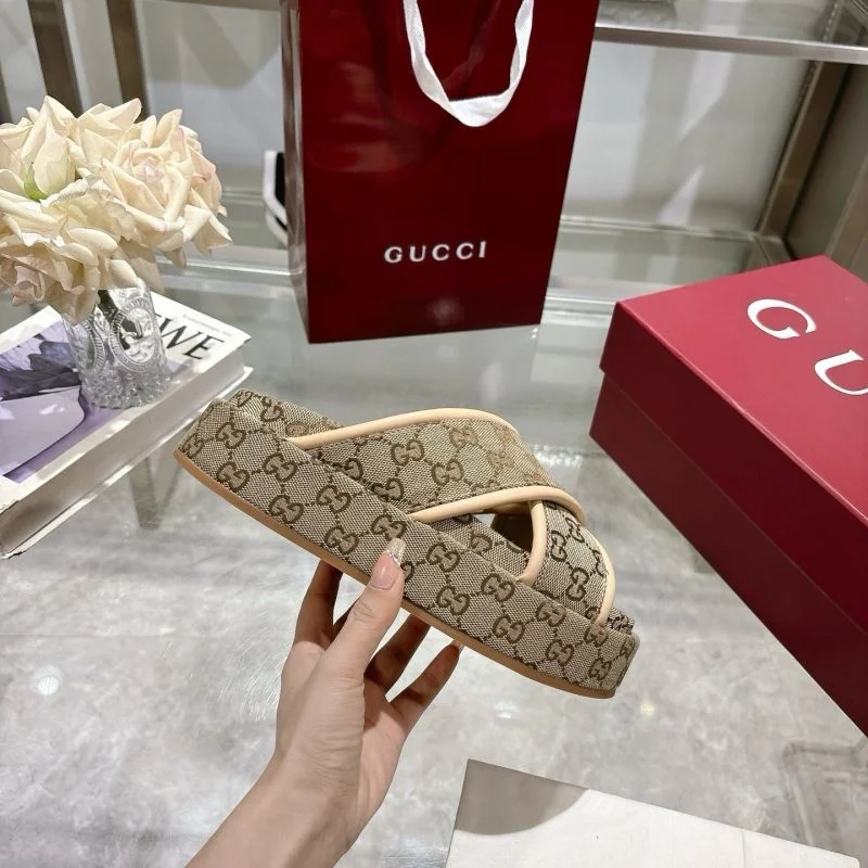 Gucci Slippers Versatile 24668