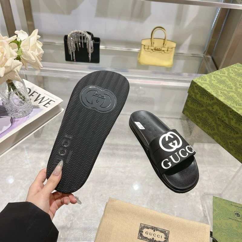 Gucci Slippers MultiPurpose 24666
