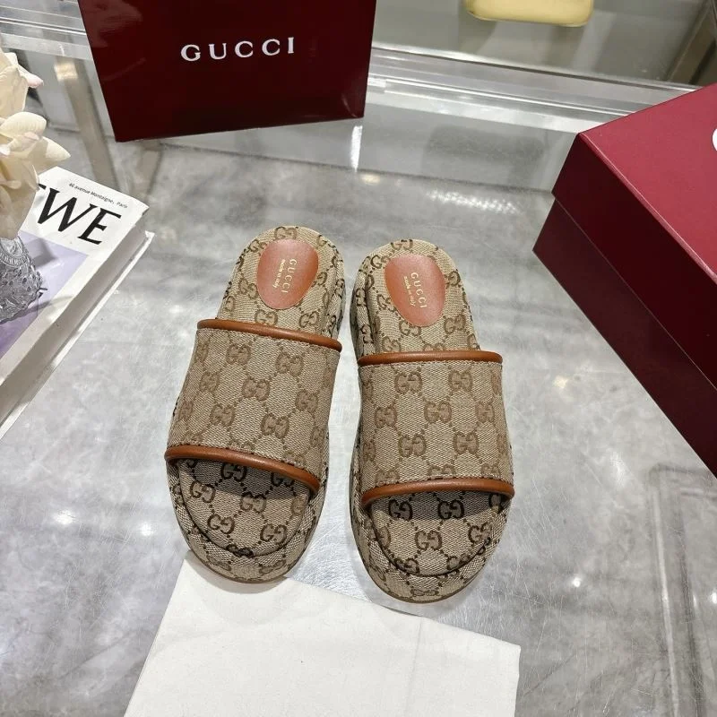 SoftTouch Gucci Slippers 24648
