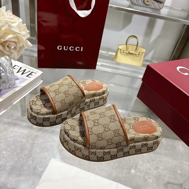 SoftTouch Gucci Slippers 24648