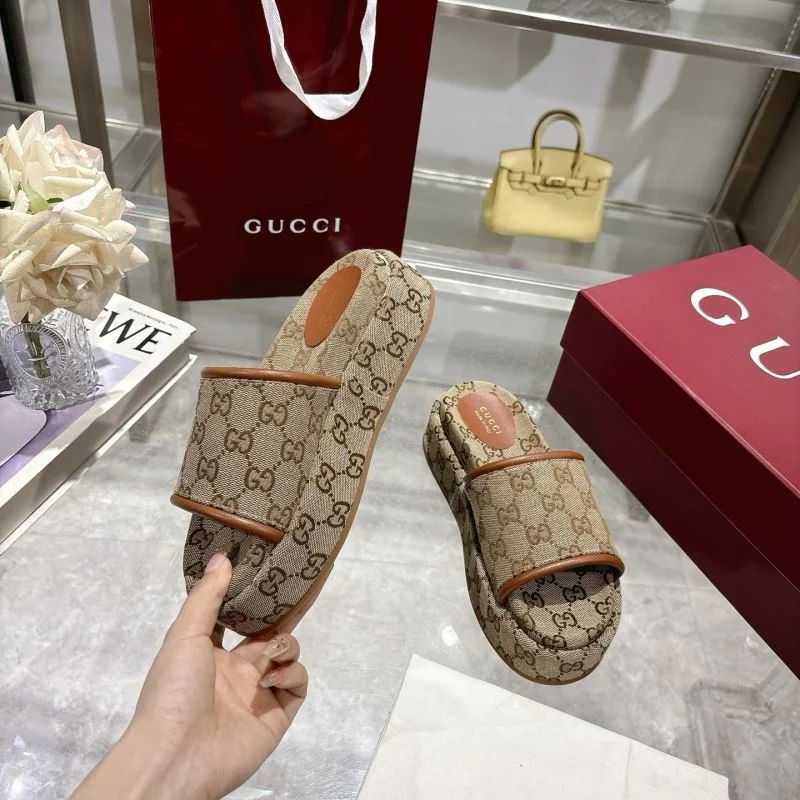 SoftTouch Gucci Slippers 24648