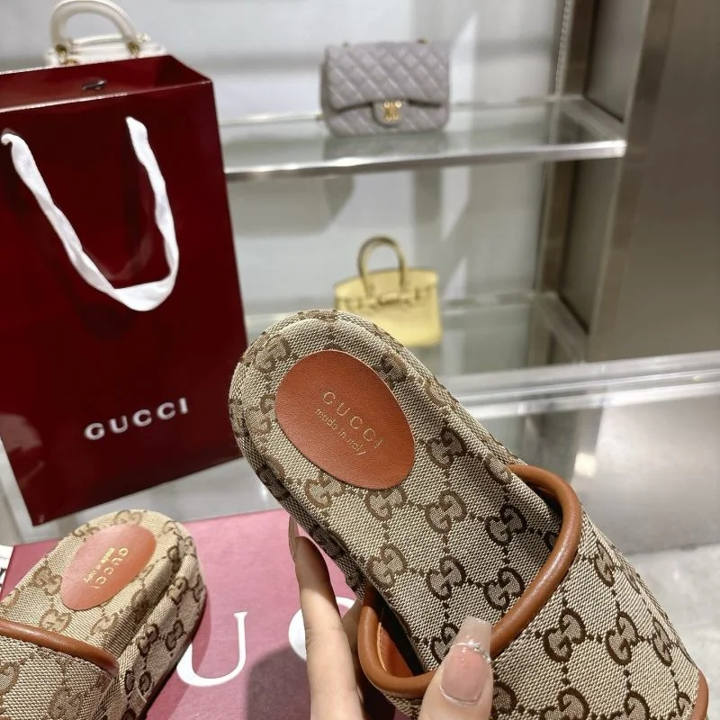SoftTouch Gucci Slippers 24648