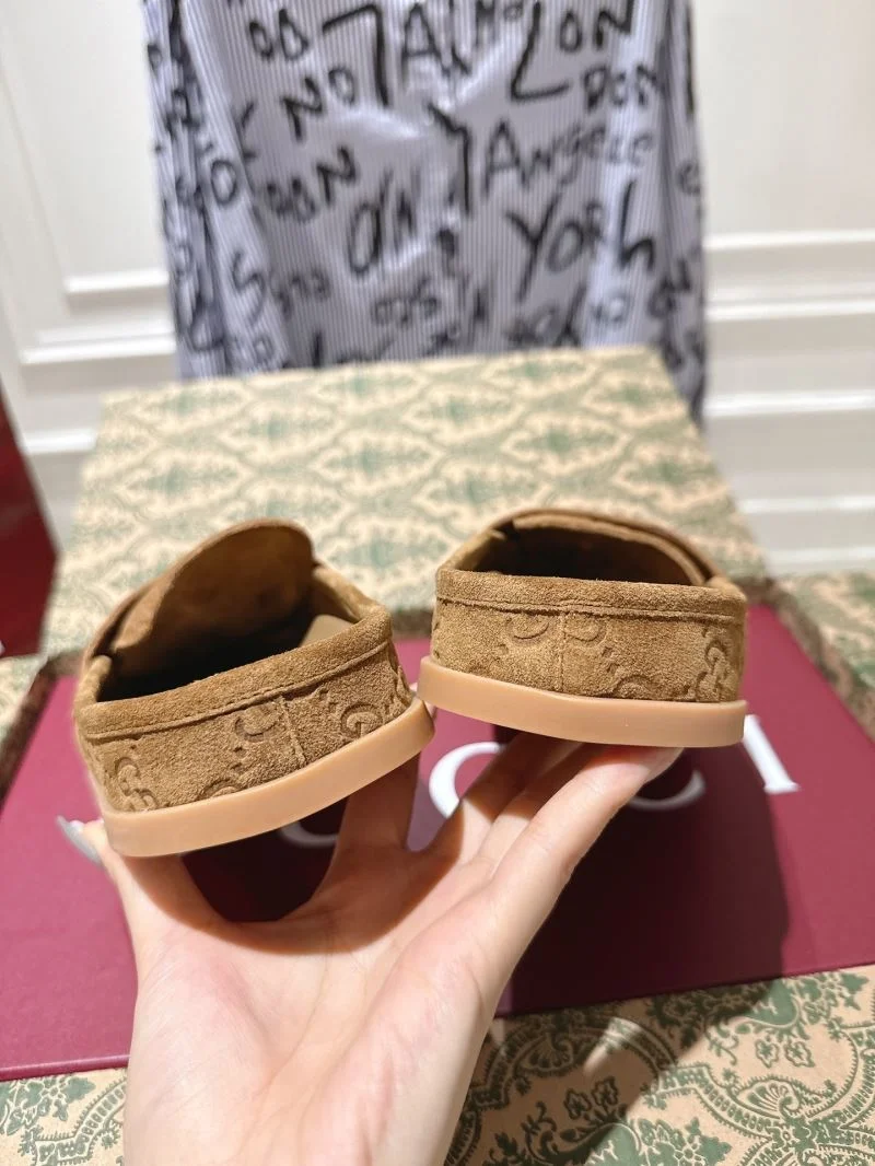 Breathable Gucci Slippers 24641
