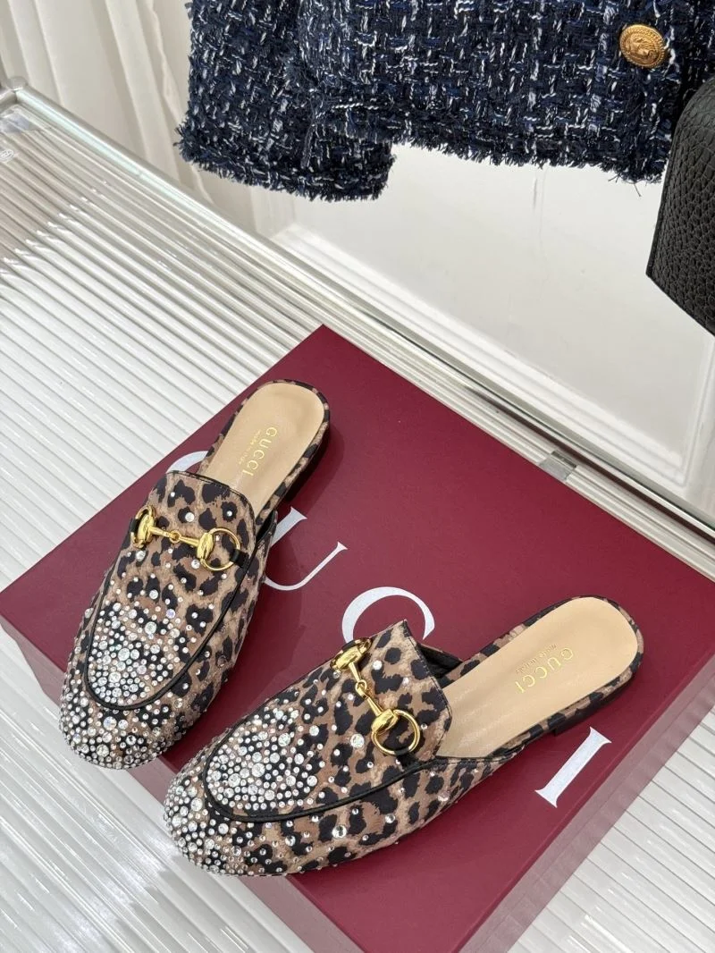 Classic Gucci Slippers 24624