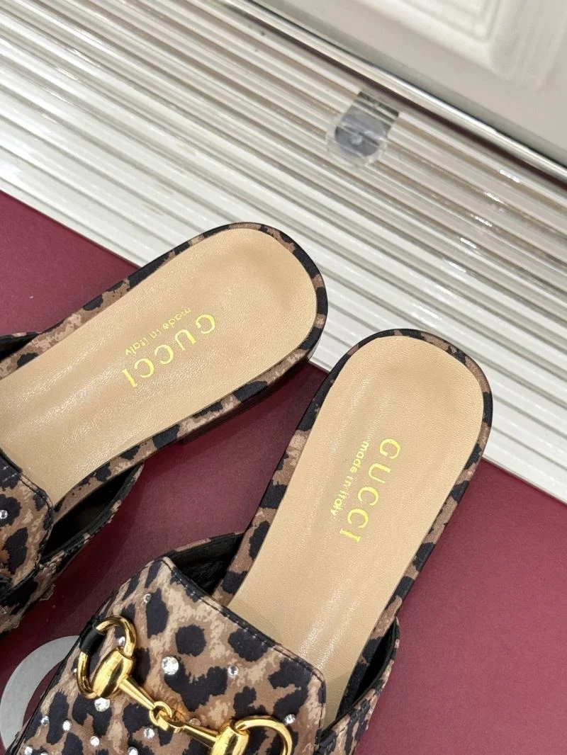 Classic Gucci Slippers 24624