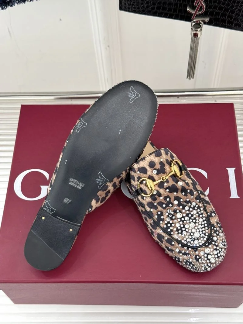 Classic Gucci Slippers 24624