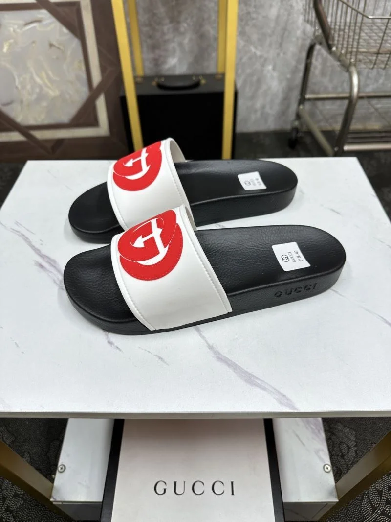 RelaxedFit Gucci Slippers 25311