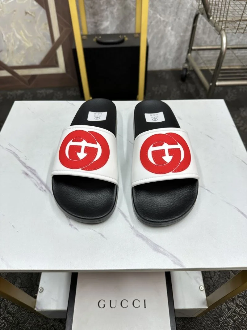 RelaxedFit Gucci Slippers 25311