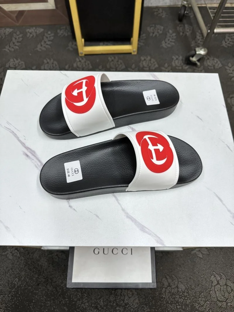RelaxedFit Gucci Slippers 25311