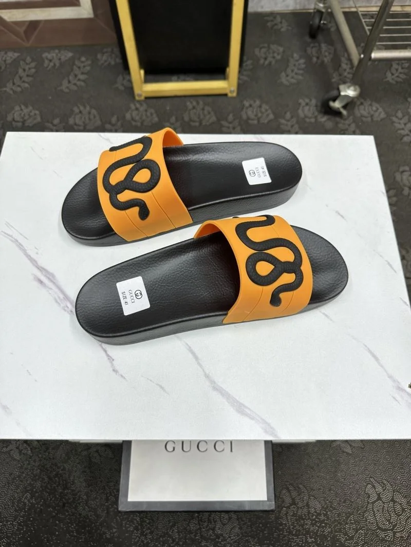 Minimalist Gucci Slippers 25299