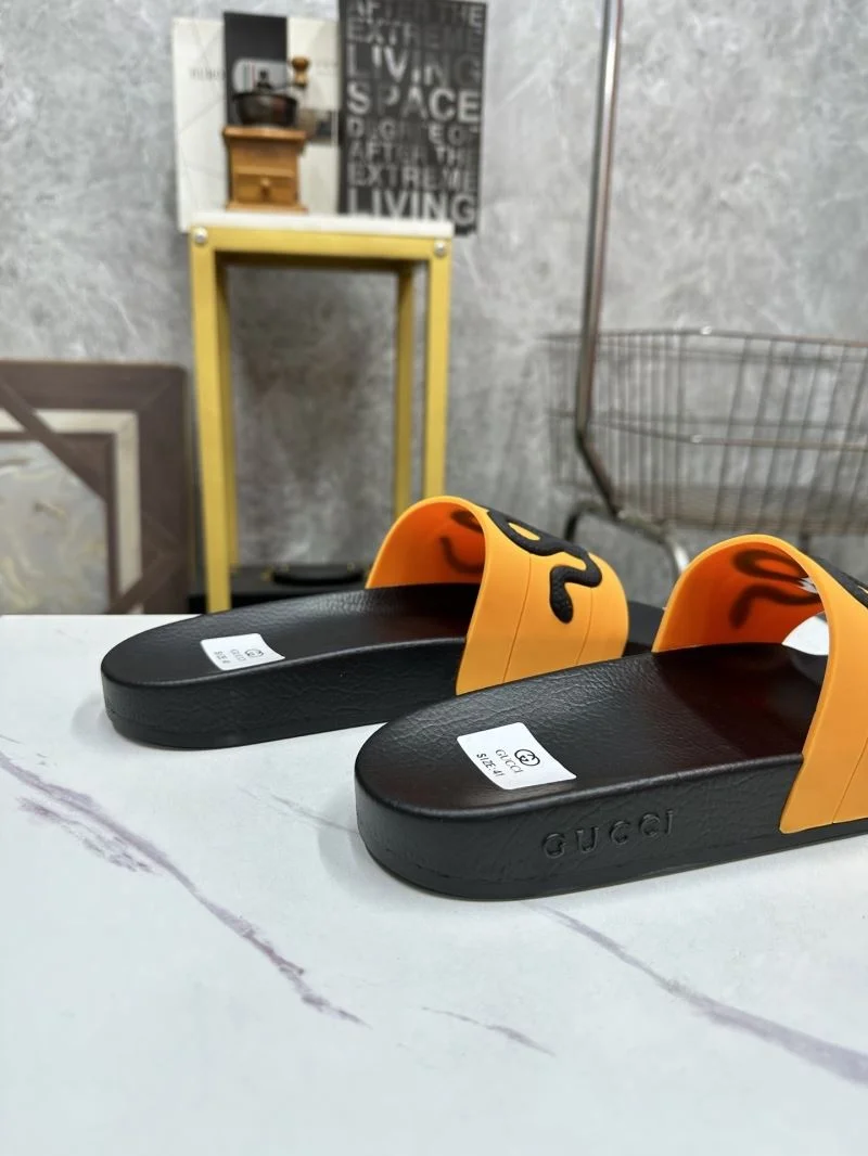 Minimalist Gucci Slippers 25299