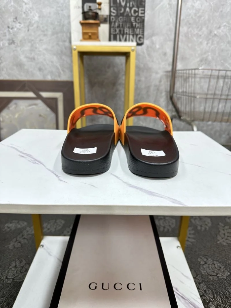 Minimalist Gucci Slippers 25299