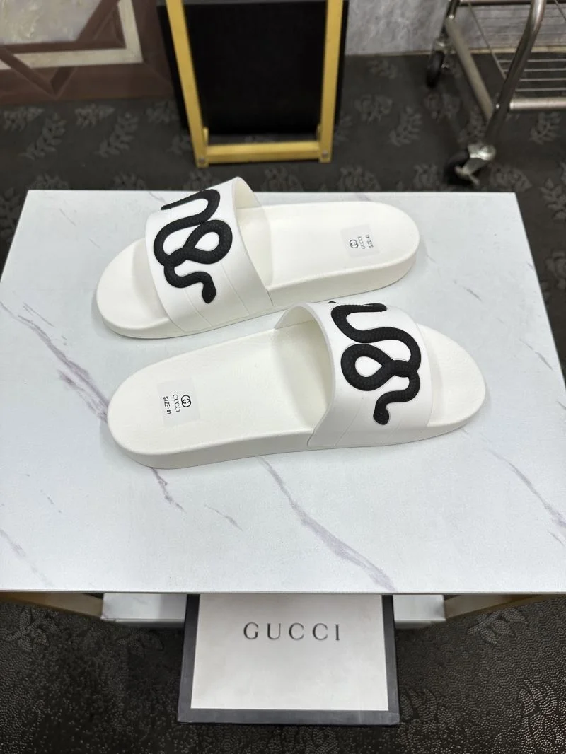 ZipUp Gucci Slippers 25336
