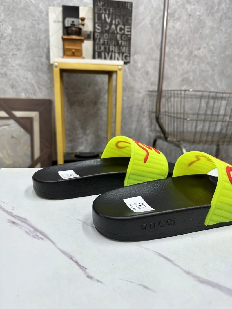 Gucci Slippers Functional 25265