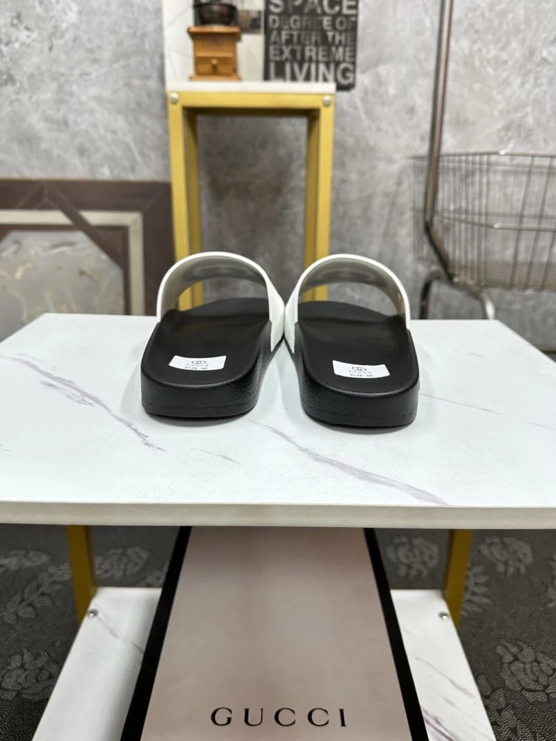 SmoothTexture Gucci Slippers 25241