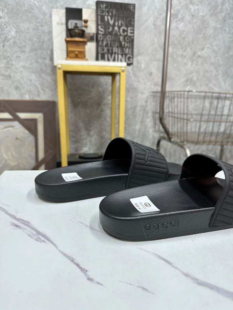 Snug Gucci Slippers 25247