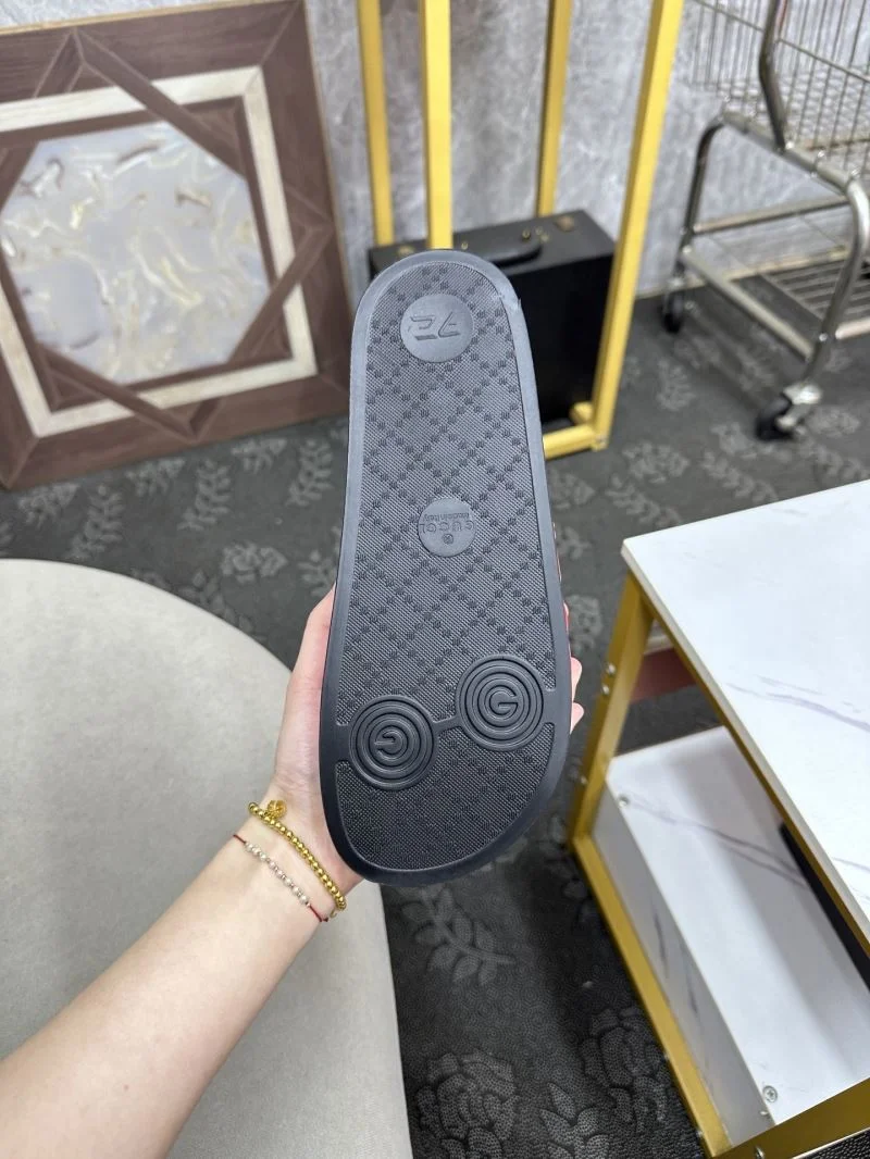 Gucci Slippers ZeroBulk 25278