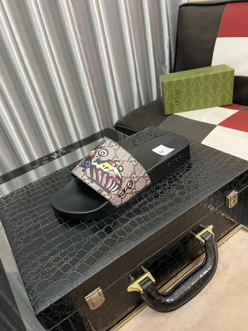 MoistureWicking Gucci Slippers 25216