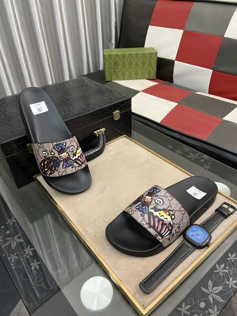 MoistureWicking Gucci Slippers 25216