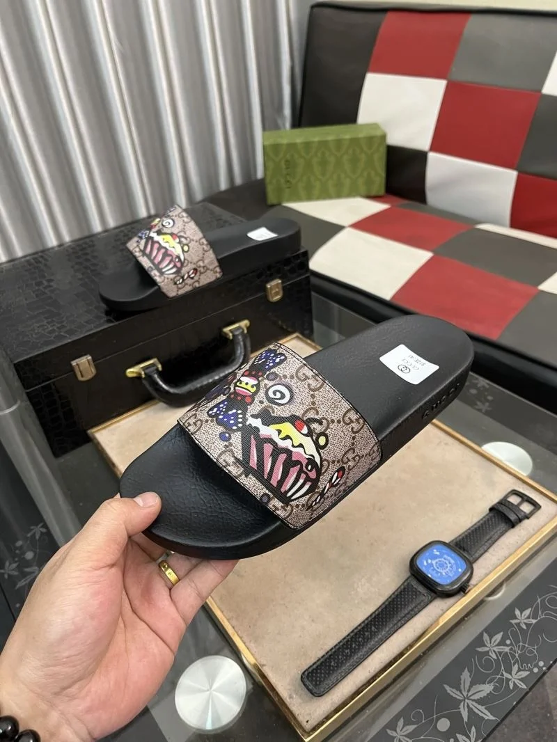 MoistureWicking Gucci Slippers 25216