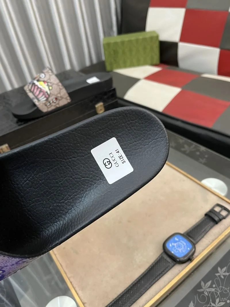 MoistureWicking Gucci Slippers 25216