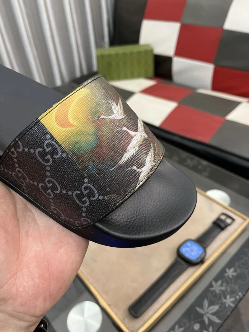 Gucci Slippers Versatile 25202